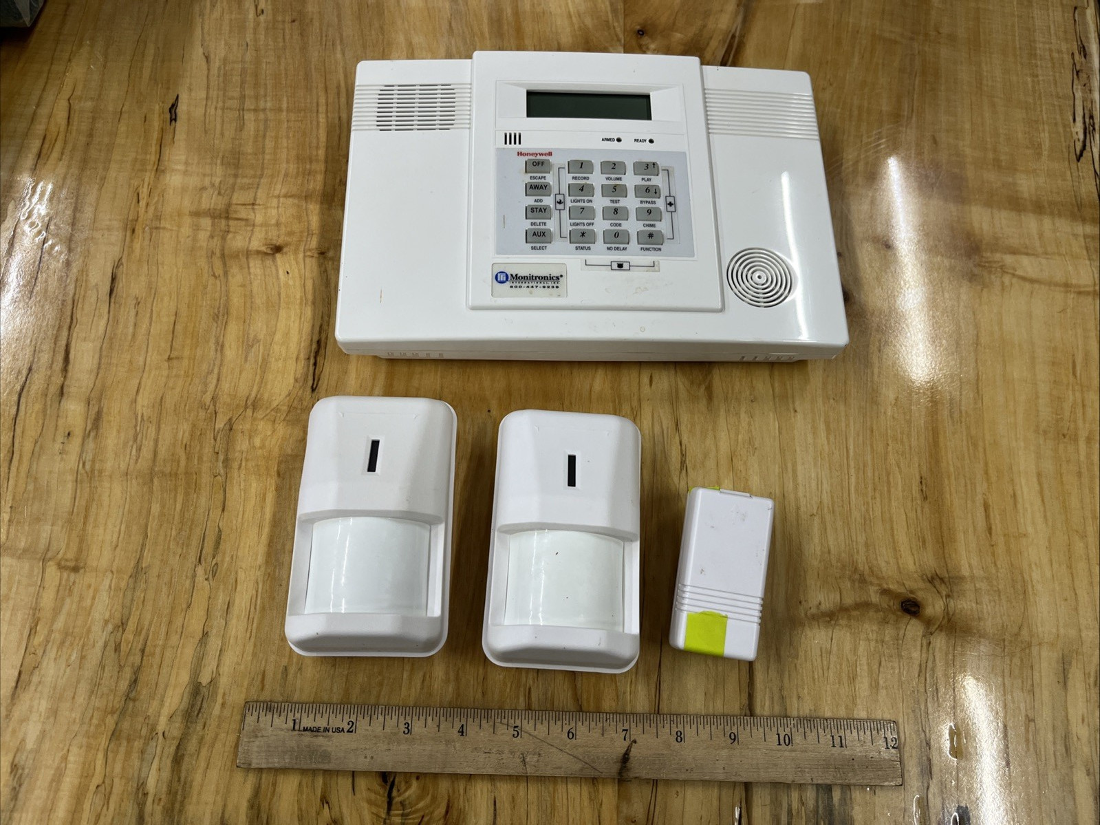 Security Alarm Panel Honeywell LYNXR LYNXR24 LYNXR-EN X10 Transformer home pad