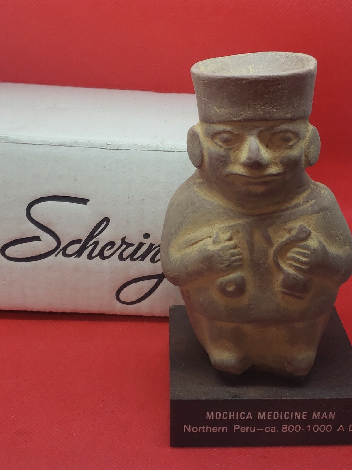 VINTAGE ORIGINAL MOCHICA MEDICINE MAN TINACTIN SCHERING ADVERTISING STATUE-NICE