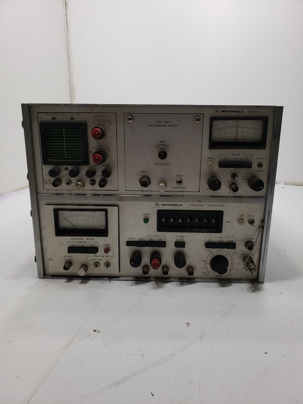 Vintage Motorola Communication Service Monitor RF Test Set w/ Frequency Untested