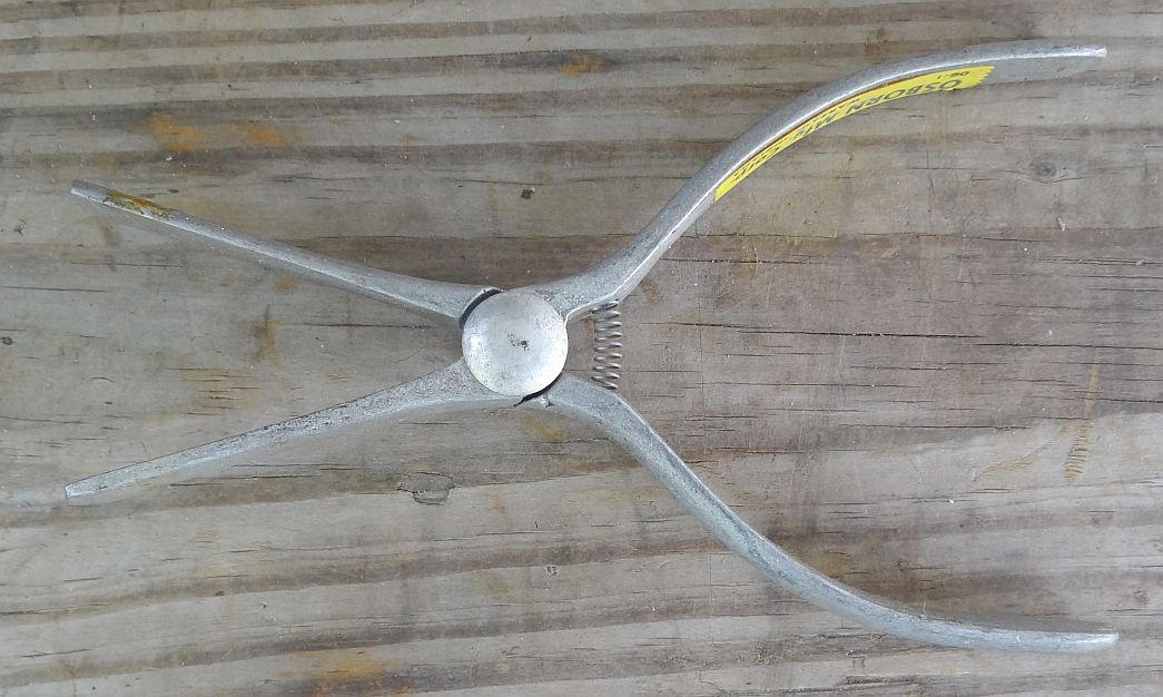 OSBORN OG-1 LIGHTWEIGHT DUCKBILL SPRING OPENED PLIER