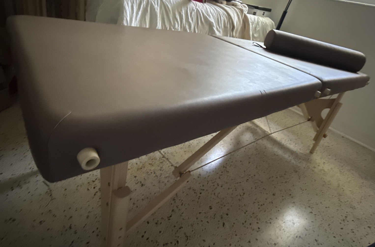 Oakworks Portable Folding Massage Table with Carry Case
