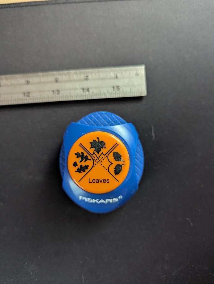 Crafting Corner Punches - Fiskars, Birabira, Misc