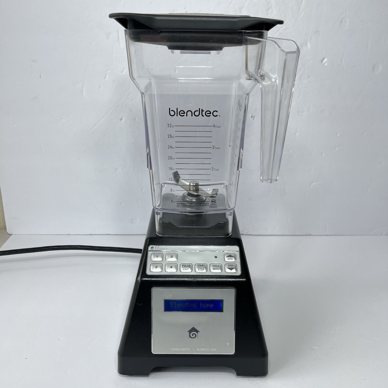 Blendtec ES3 Total Blender Professional Black 1560W 32oz Pitcher w/ Lid Tested