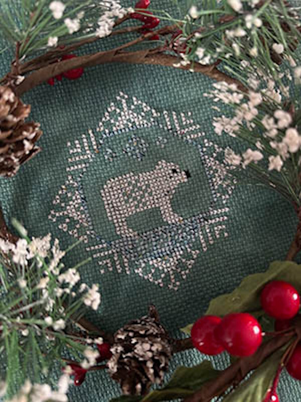 Quirky Quaker Polar Bear~Darling & Whimsy Designs