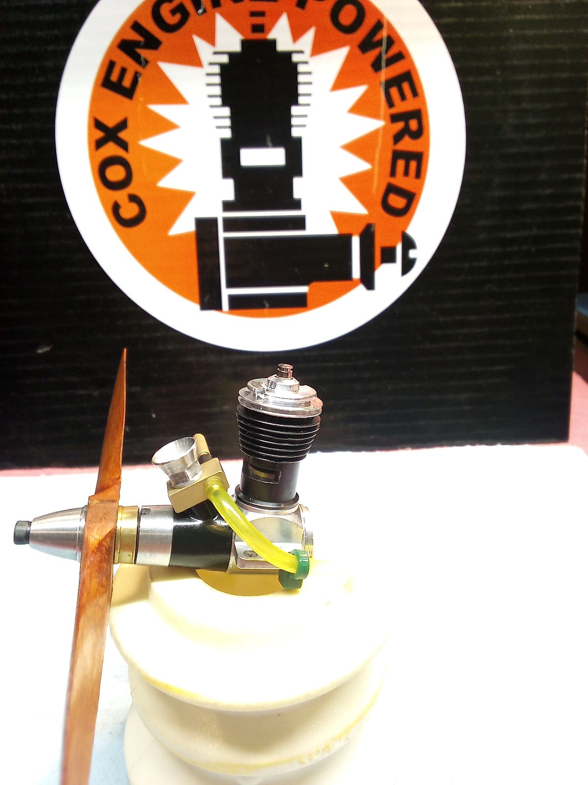 COX Tee Dee 051 Model Engine w/ Wood Prop - Clean - #002