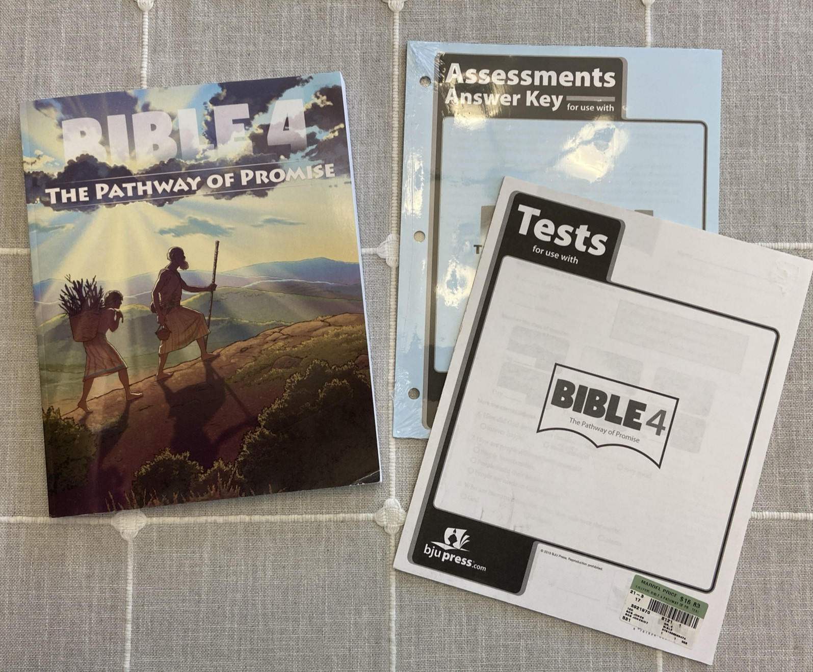 BJU Press 4th grade BIBLE 4 Student Set CURRENT 1st ed Worktext Tests Test Key