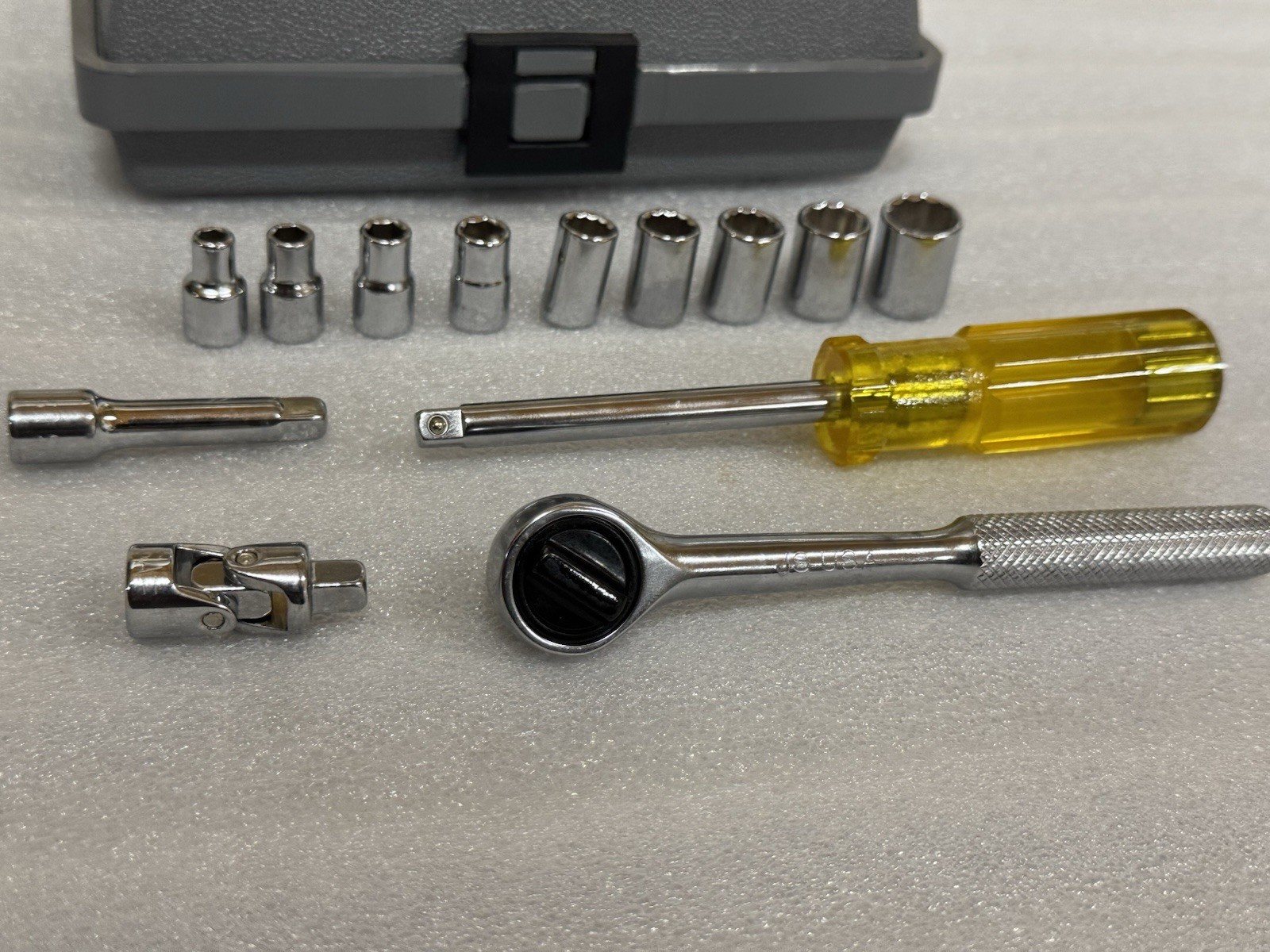 JS Technology USA - 1/4” Socket Wrench Ratchet 13 Pcs Set New in Original Box