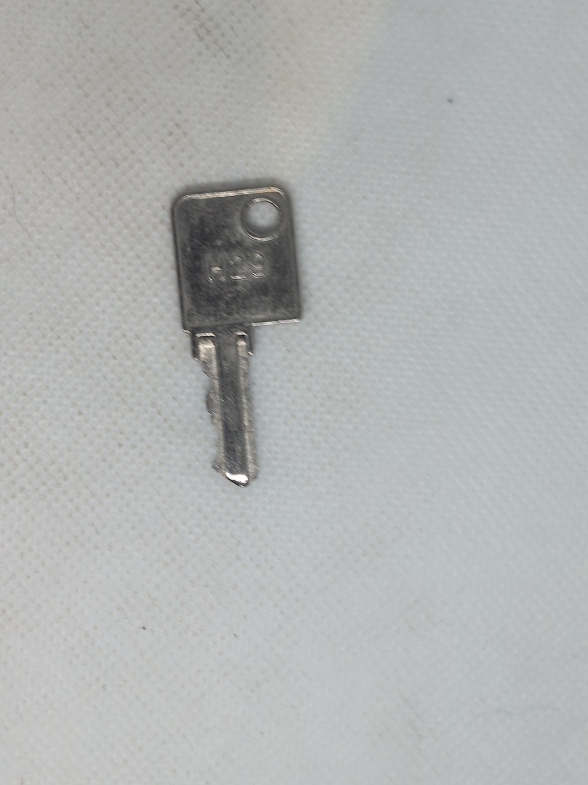 Hirsch Cabinet Lock Key H29