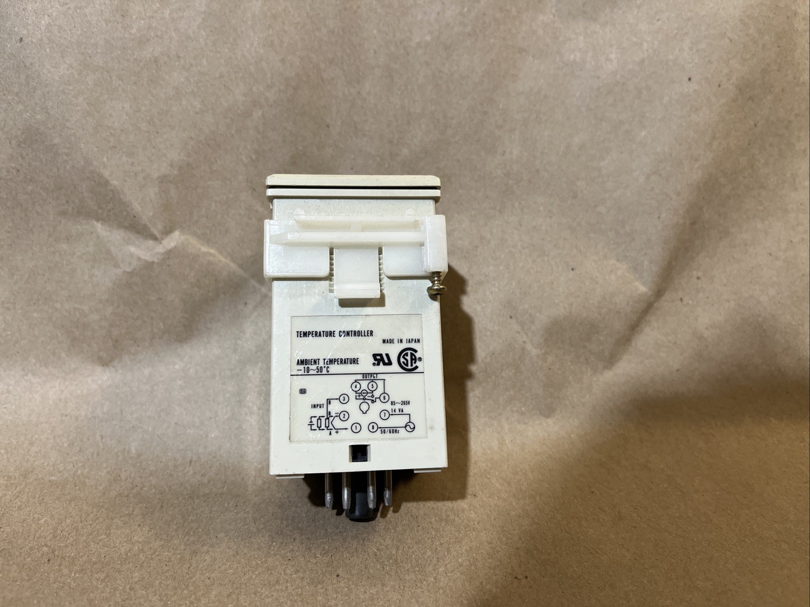 Fuji Electric PYW-4 AEY-4V Temperature Controller