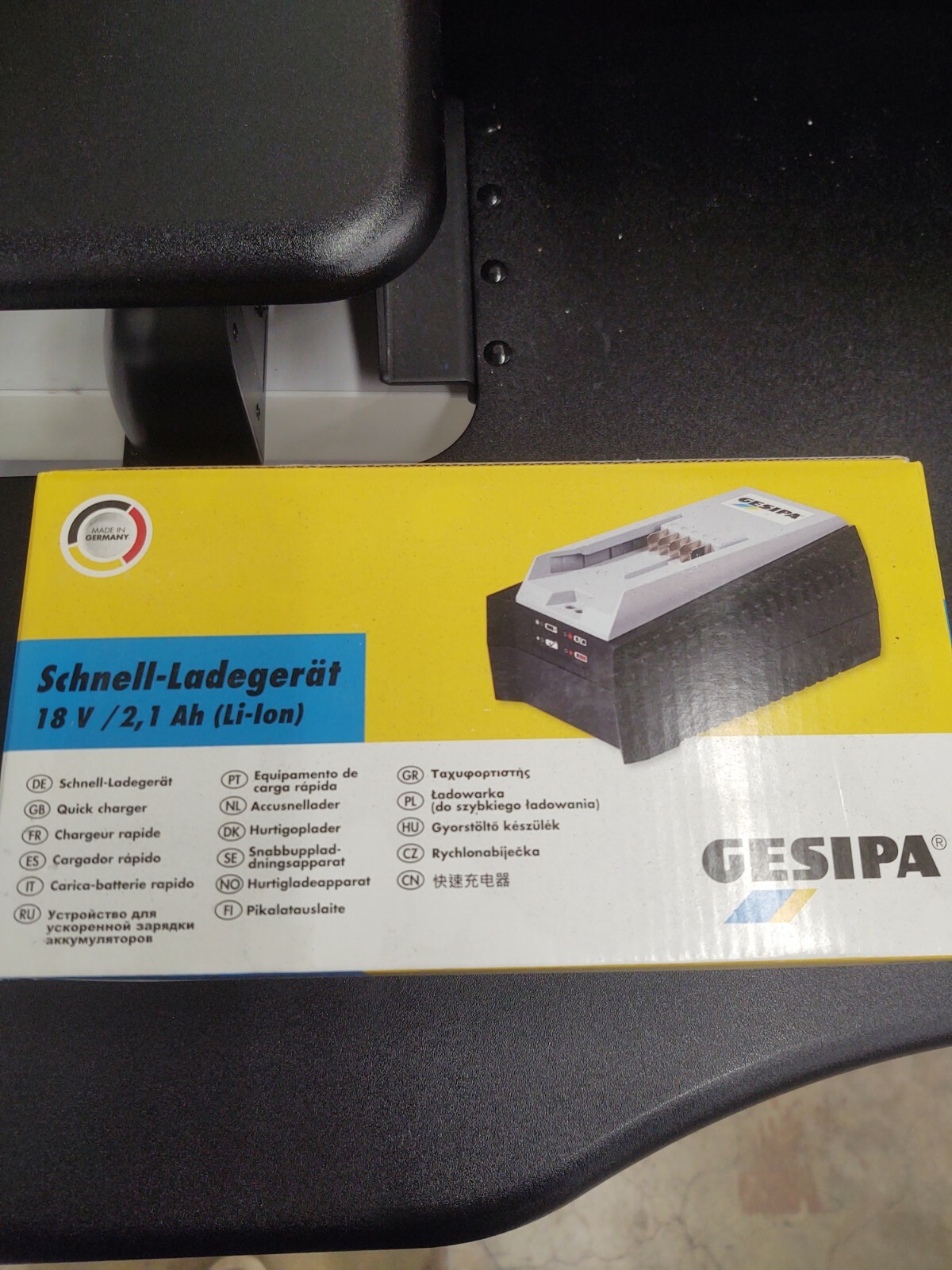 Gesipa 18V 2.1 AH (Li-ion) Rapid Battery Charger
