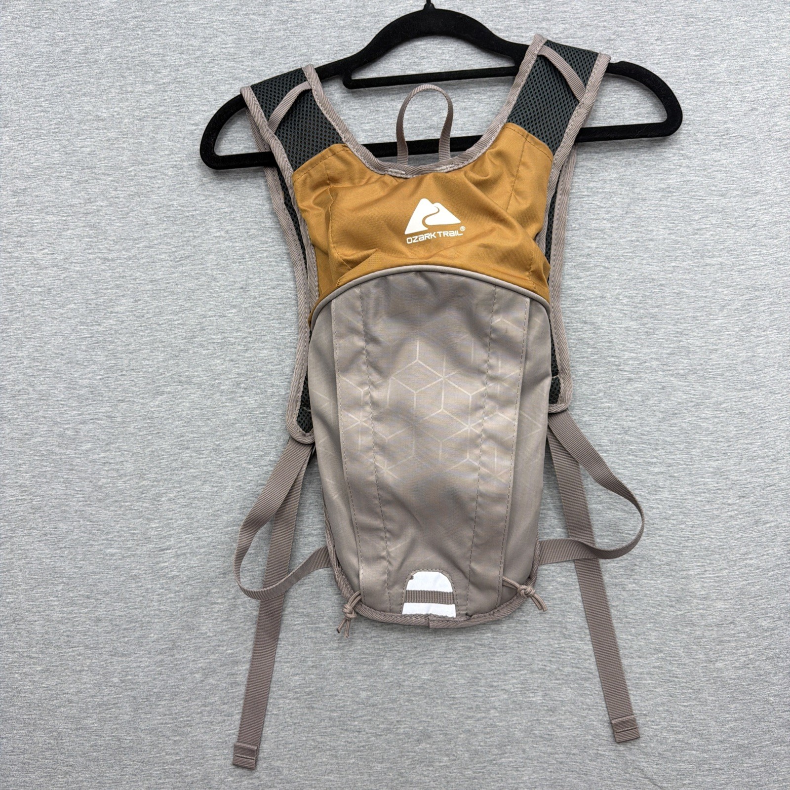 Ozark Trail Hiking Cycling Hydration Backpack Tan Brown 2 Liter NO WATER BAGtube