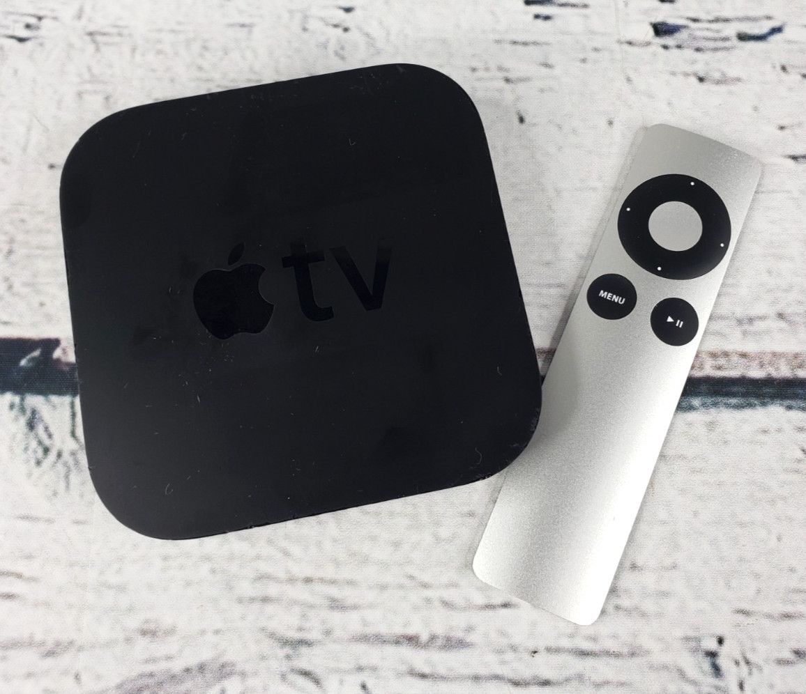 Apple TV A1469 3rd Generation HD Media Streamer with Remote - No Power Cord
