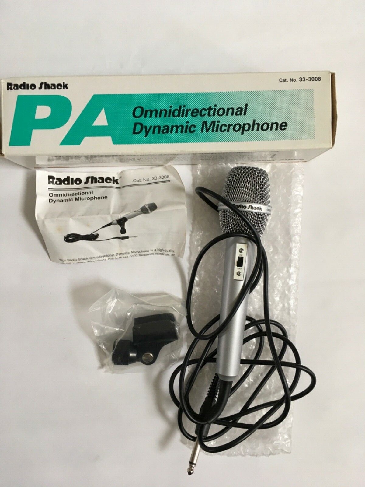 RadioShack 33-3008 Dynamic Omnidirectional Microphone