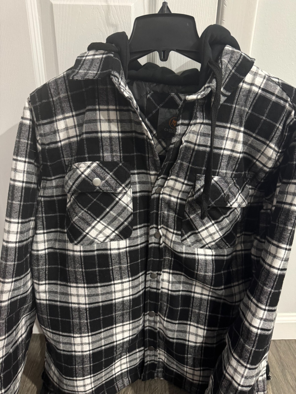 New(without tag)Cloudveil Men's Quilted Lined Flannel Hooded Jacket,Black/Green