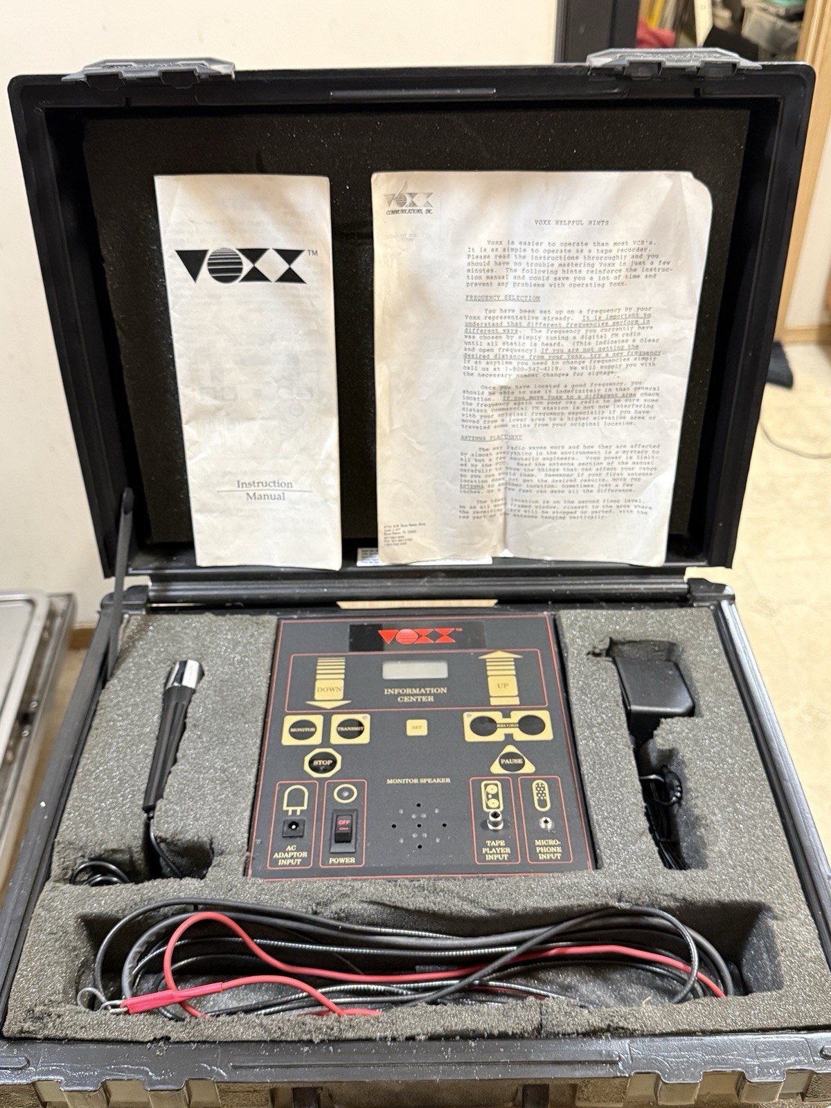 VOXX Vintage FM In-Store Radio Broadcast Advertising System