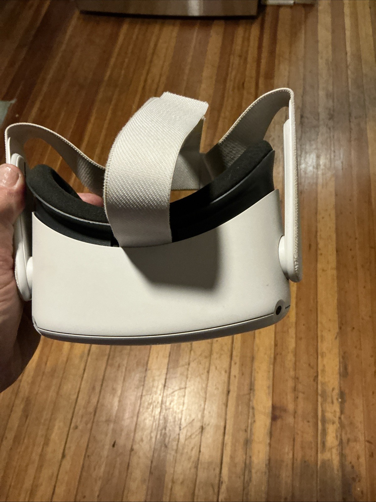 Meta quest 2 white good condition