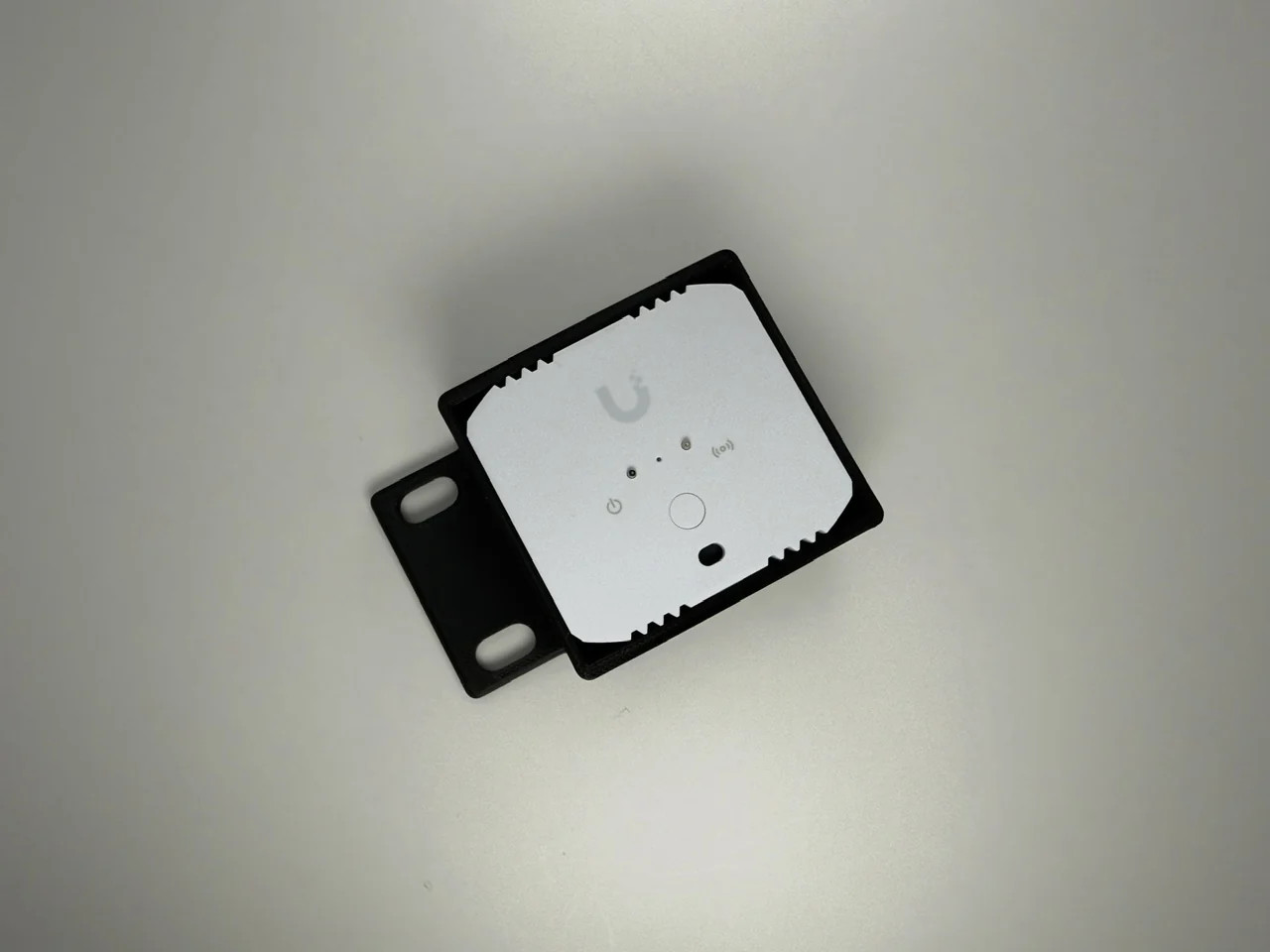 Ubiquiti Environmental Sensor 1U Rack Mount