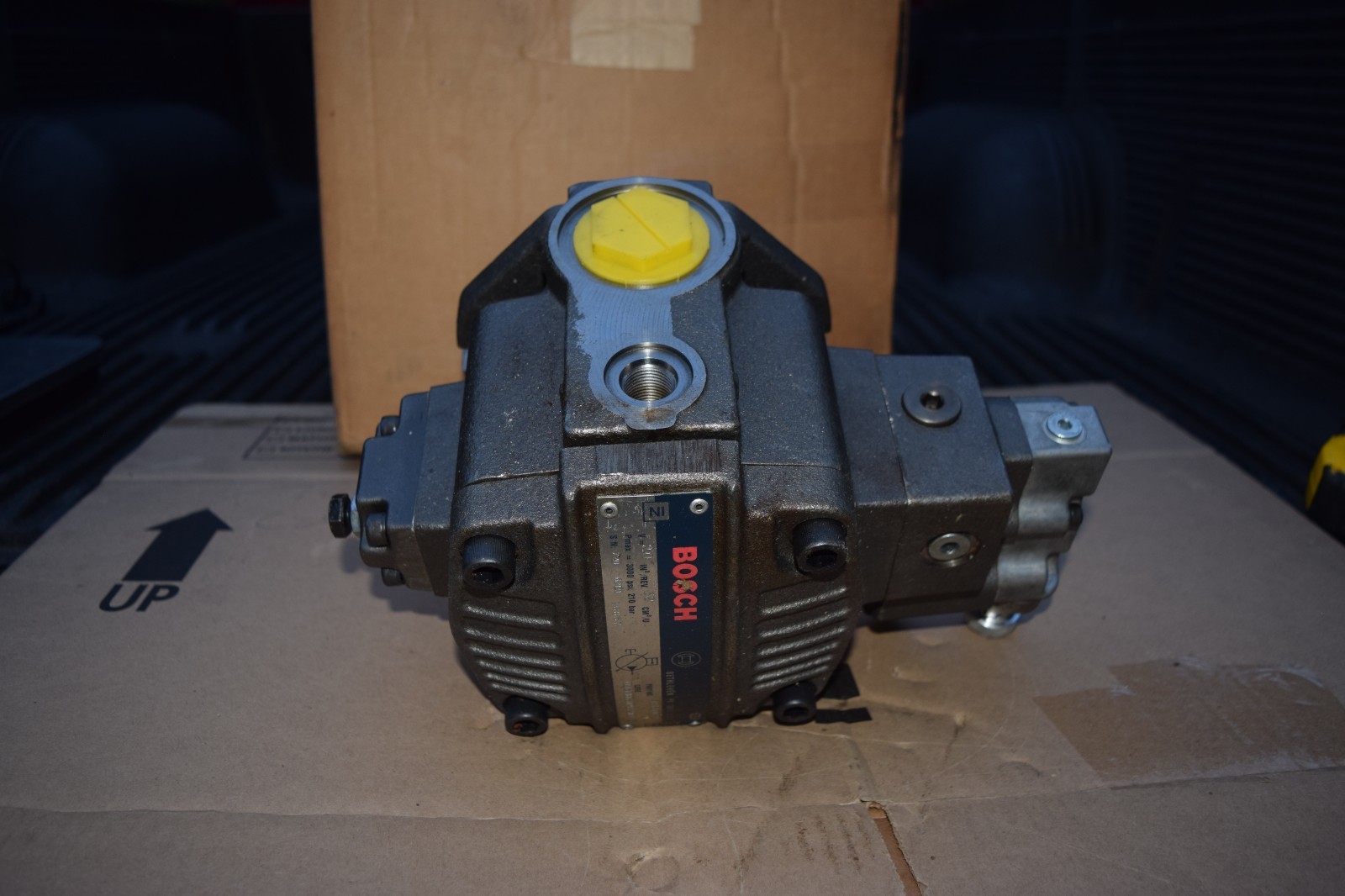 BOSCH 0513500220 Vane Pump