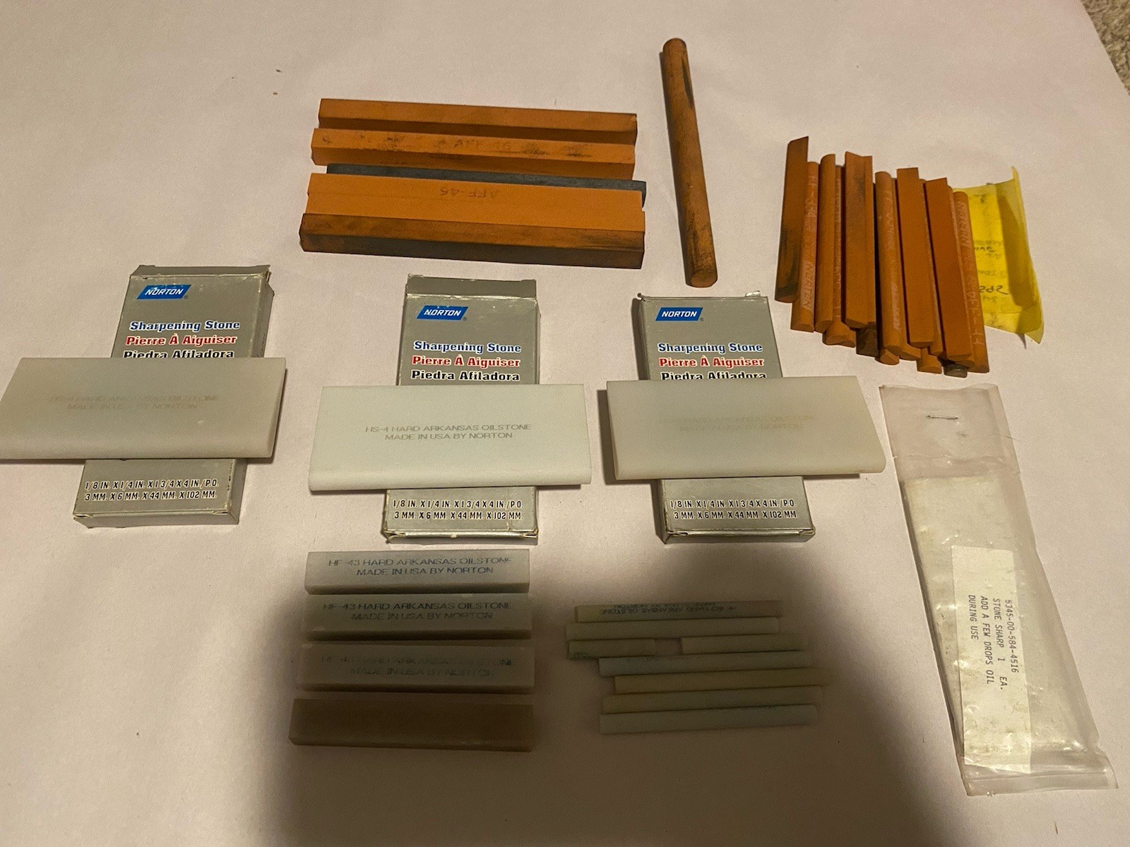 Large Lot Of Norton Hard Oil Stone Sharpening Stones Great Lot