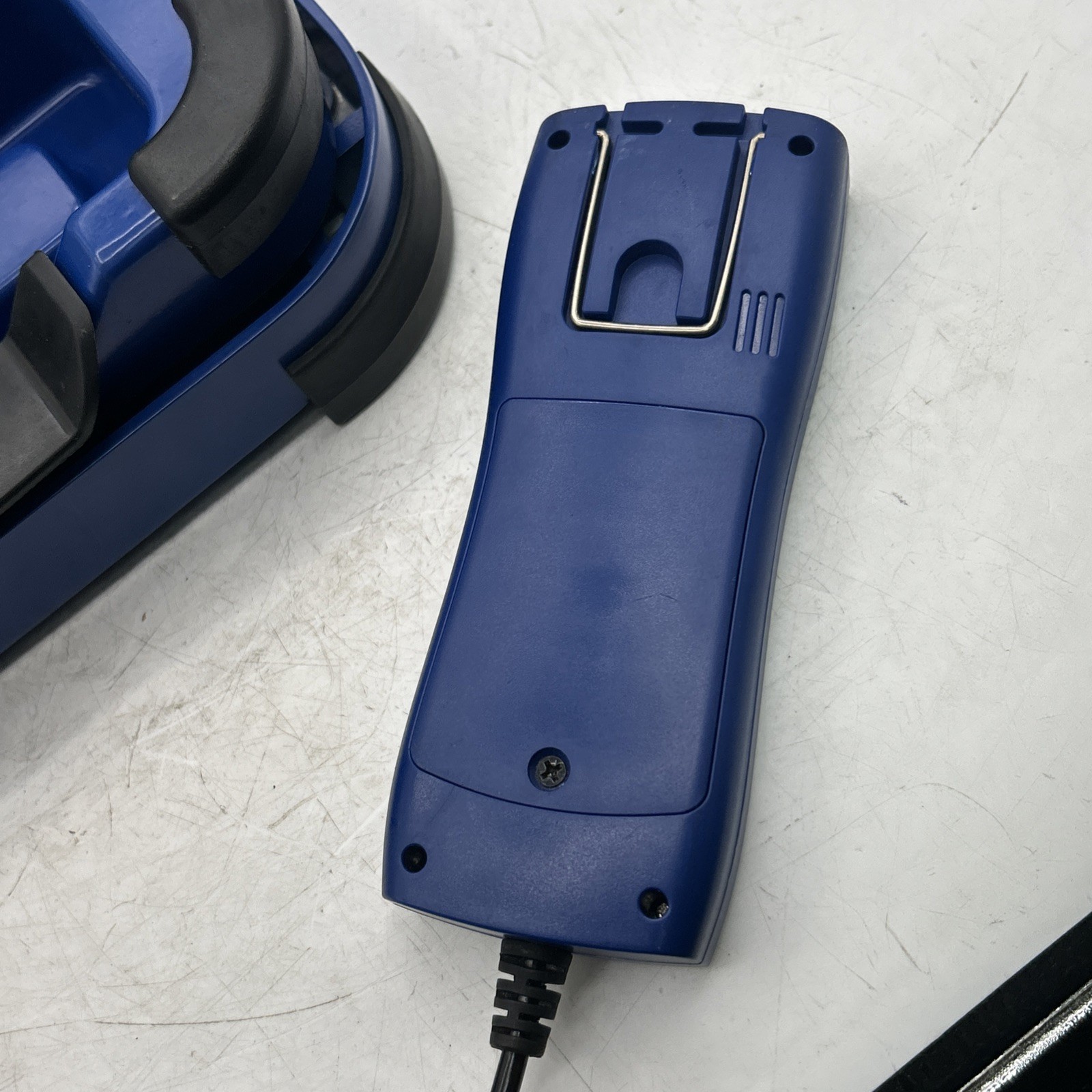 YELLOW JACKET Refrigerant Charging Scale needs service "Shows FULL" ( with case