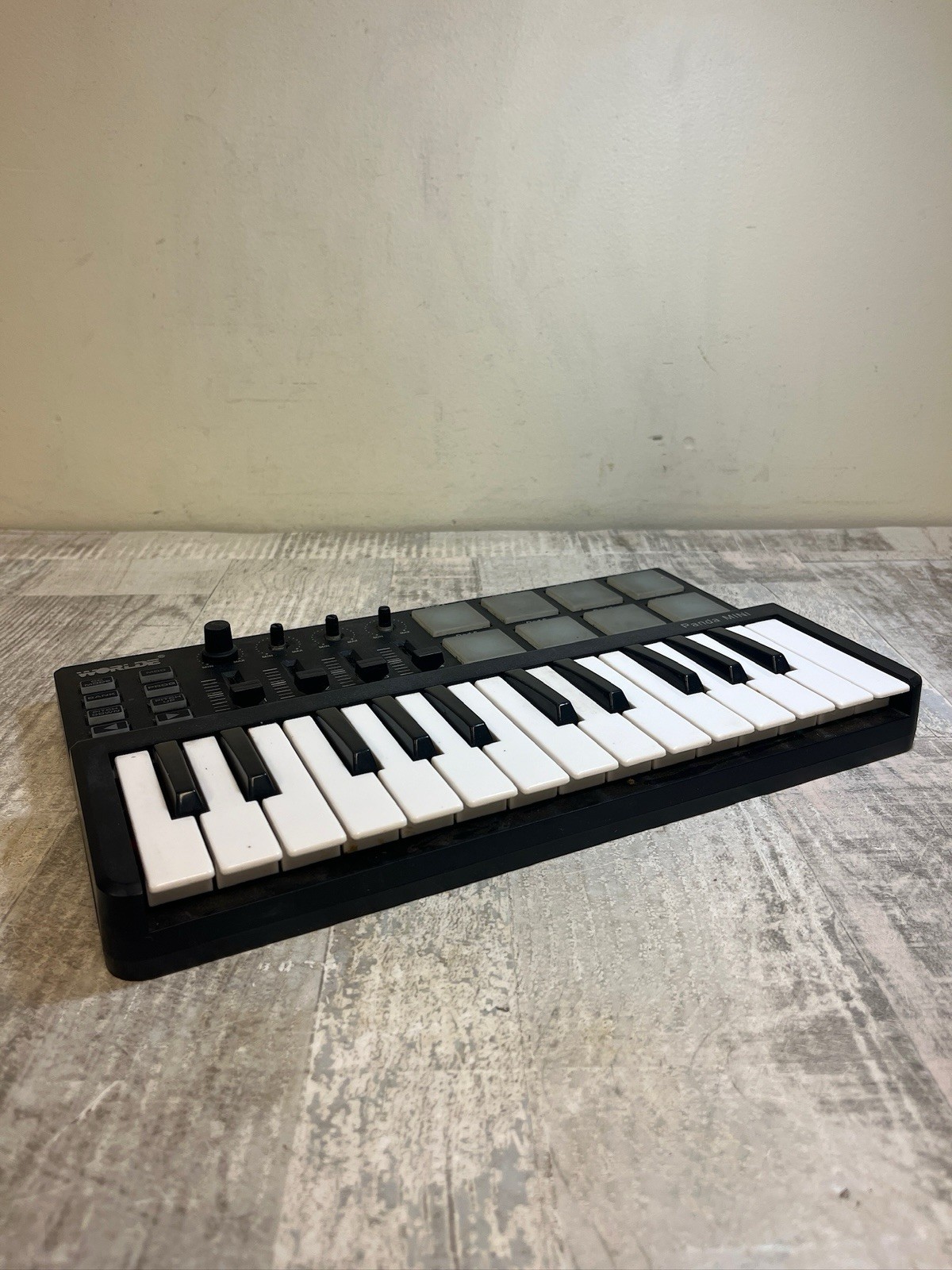 WORLDE Panda MINI 25-Key USB MIDI Keyboard and Drum Pad Controller - Tested