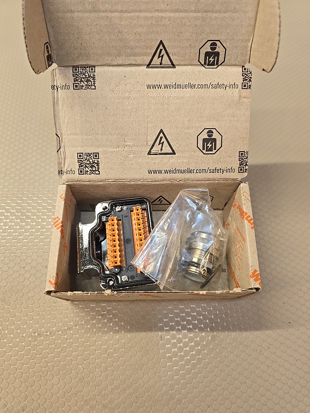Weidmuller 1724754000 Sensor-Actuator Passive Distributor