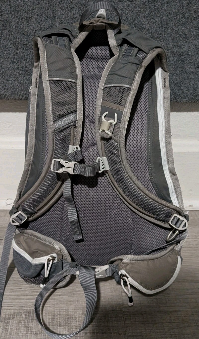 Gregory Maya 22 Day Pack Hiking Backpack 22L Dark Gray