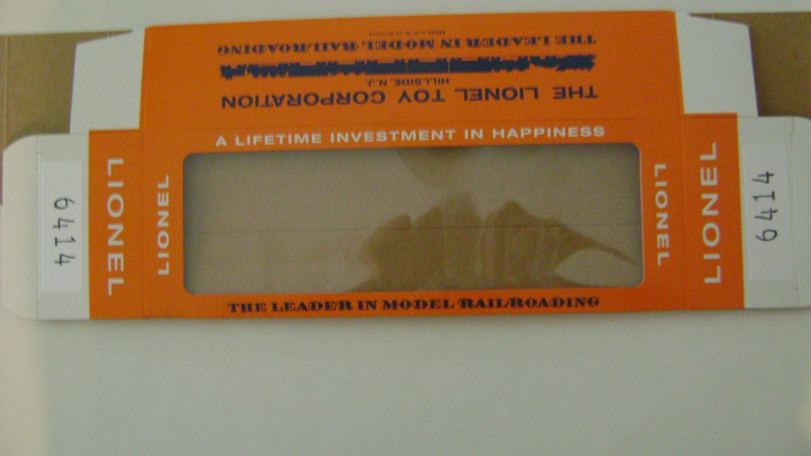 Lionel 6414 Auto Loader Licensed Window Box