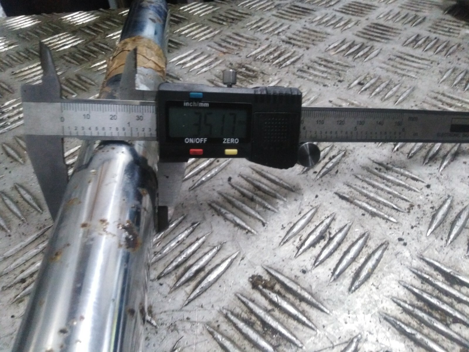 SUZUKI GN400 fork 1983