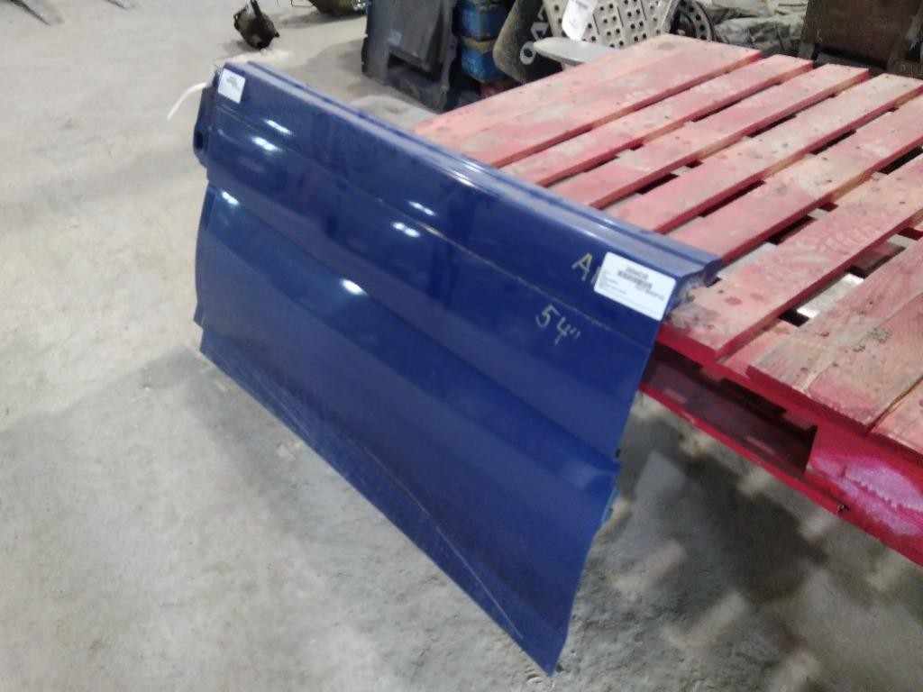 For 2013 VOLVO VNL SIDE FAIRING Left , MN