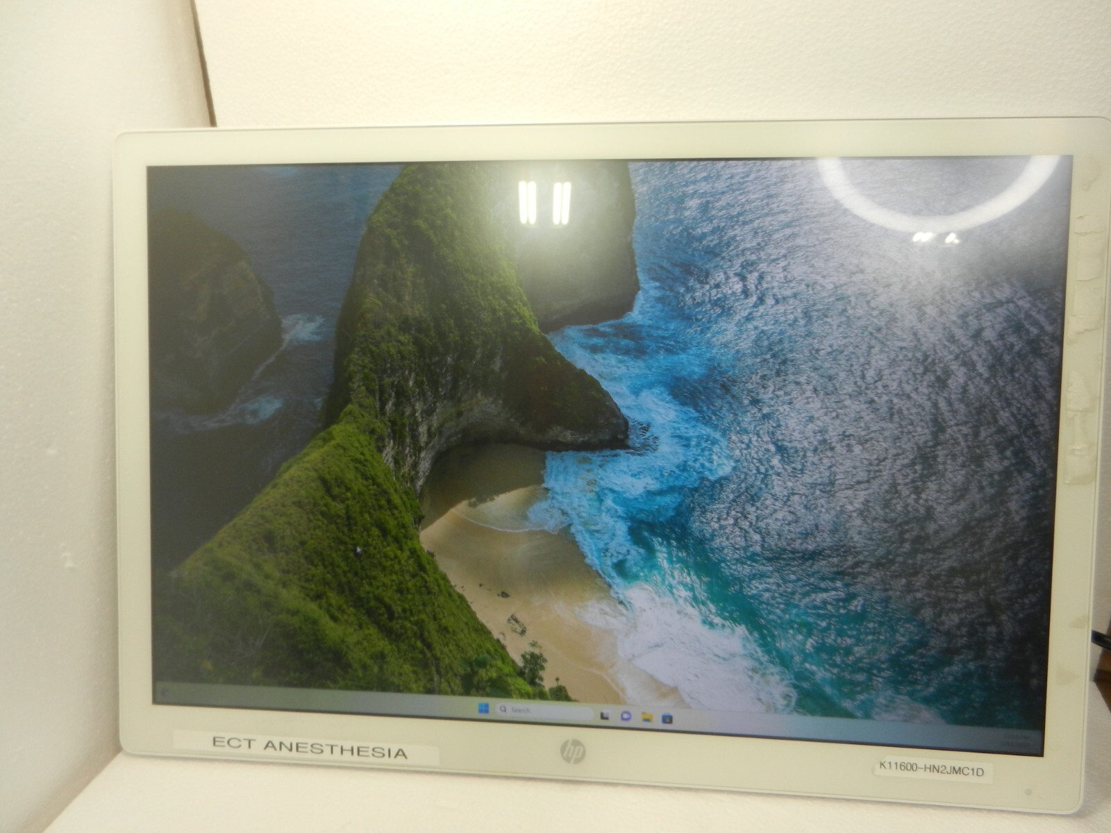 HP Healthcare Edition HC241p 24" Clinical Review Monitor