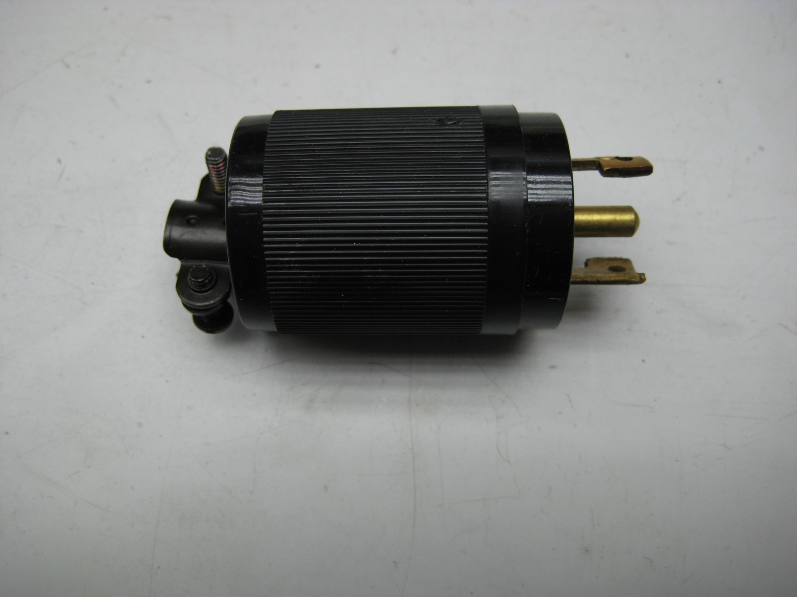 INDUSTRIAL SPARE PLUG 15A 125/250V NSNP
