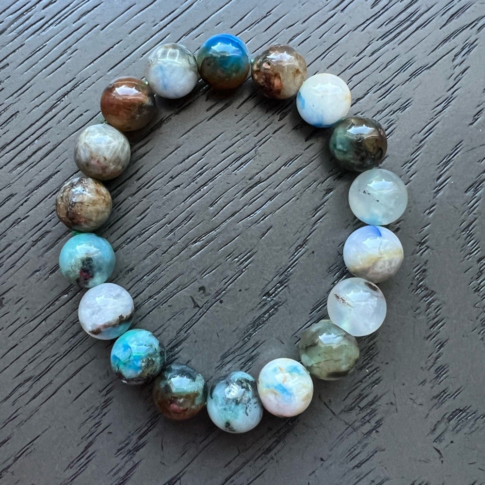Azurite with quartz bracelet 11mm