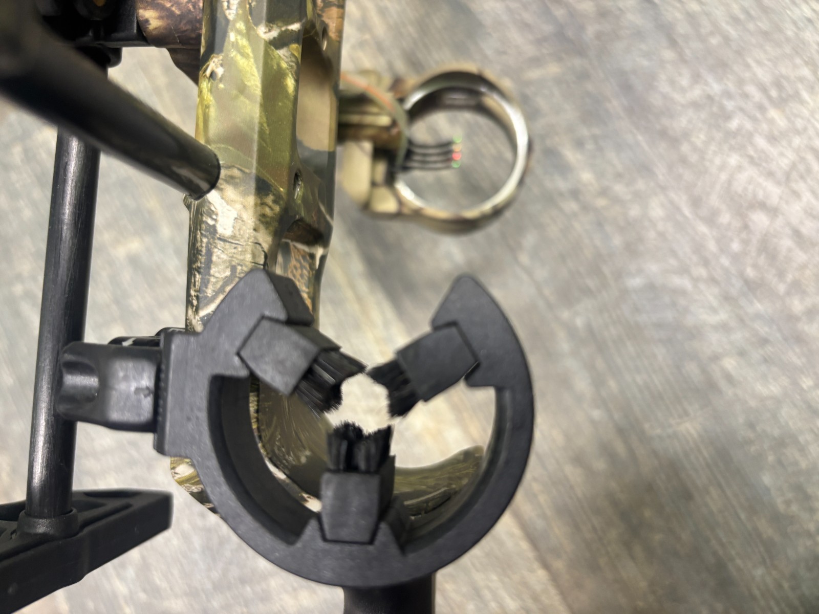Cabela’s Bowtech Regulator left hand compound bow, 29” draw, #70 pull. FREE S&H!