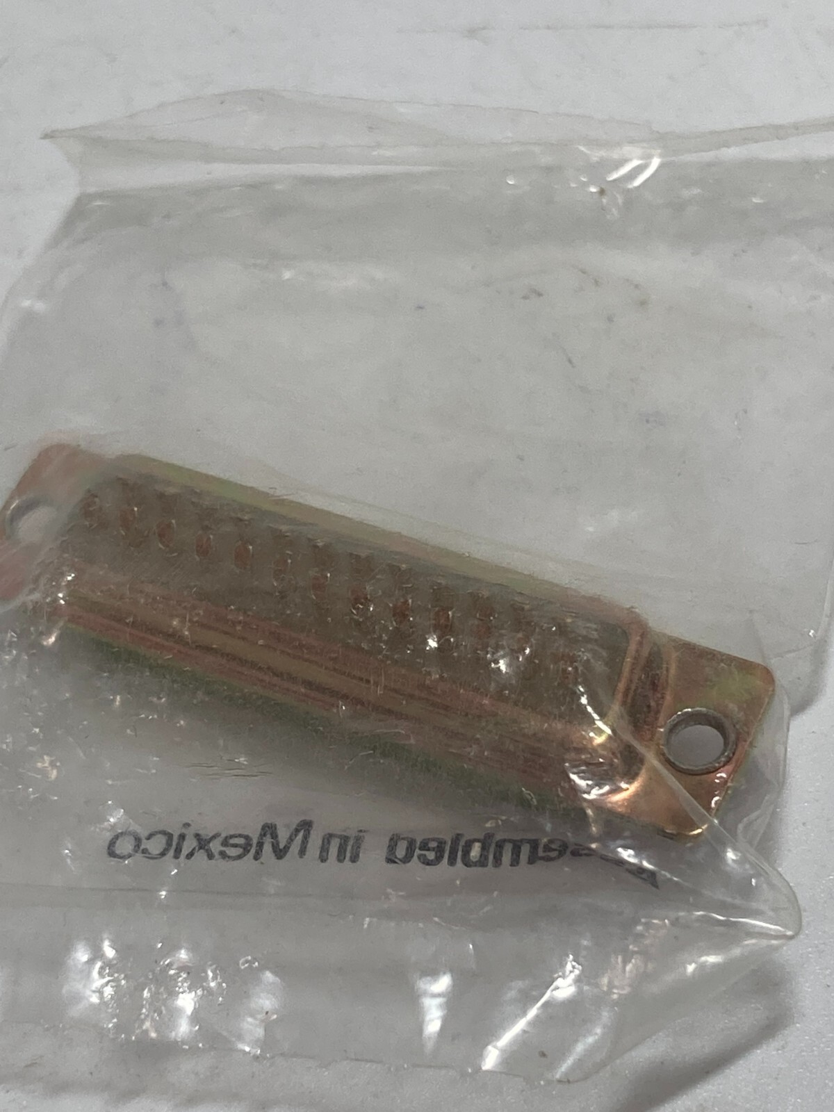 CINCH DB25P  CONNECTOR SOLDER TERMINATION 25 CONTACT NIB