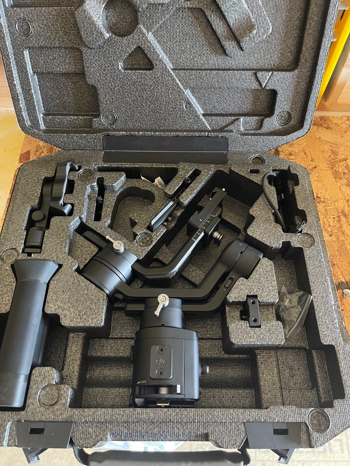DJI Ronin-SC Pro Combo Handheld 3-axis Stabilizer w/ Case *PREOWNED* #C37