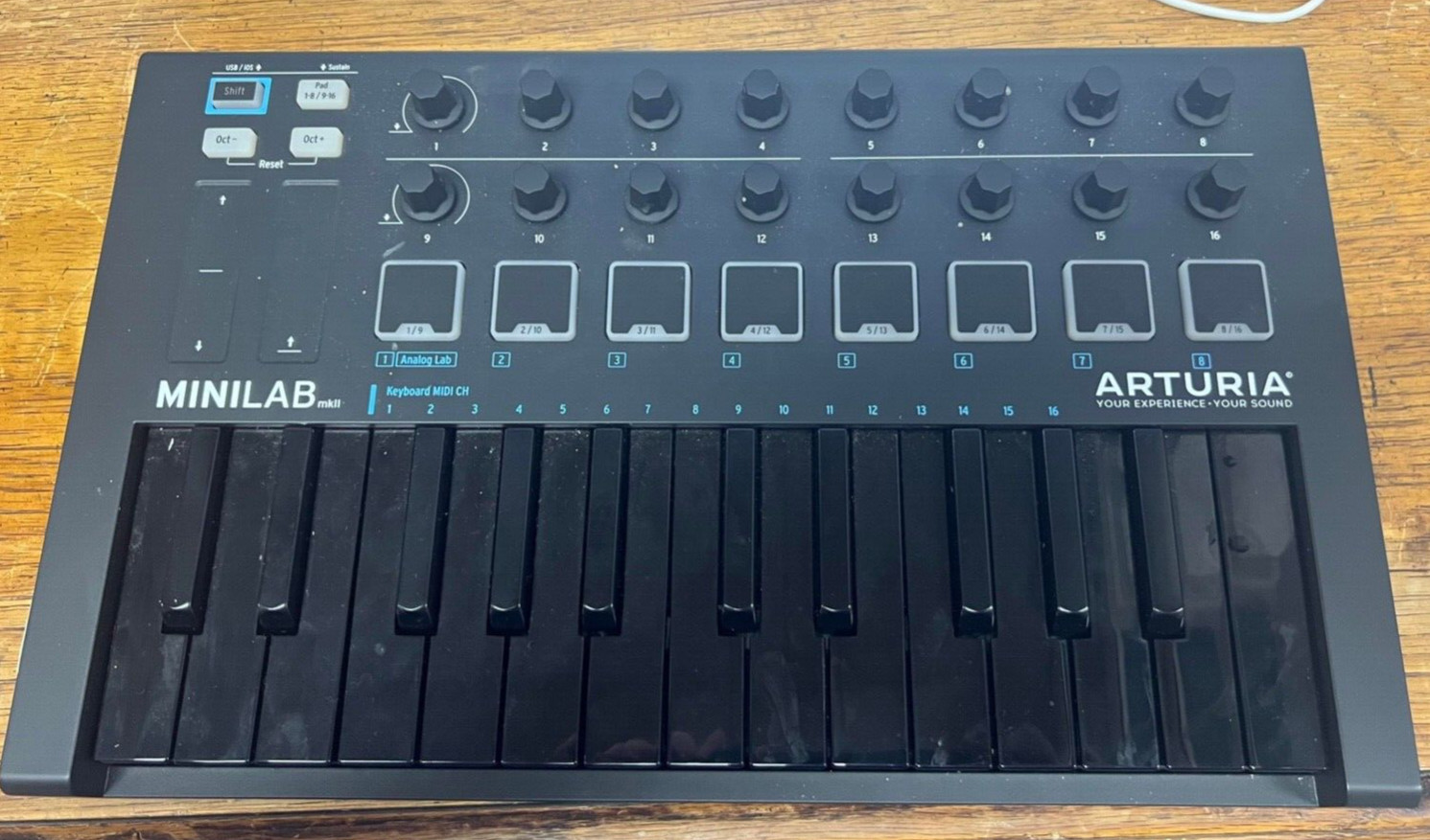 Arturia MiniLab Mk II 25-Key Controller - Black