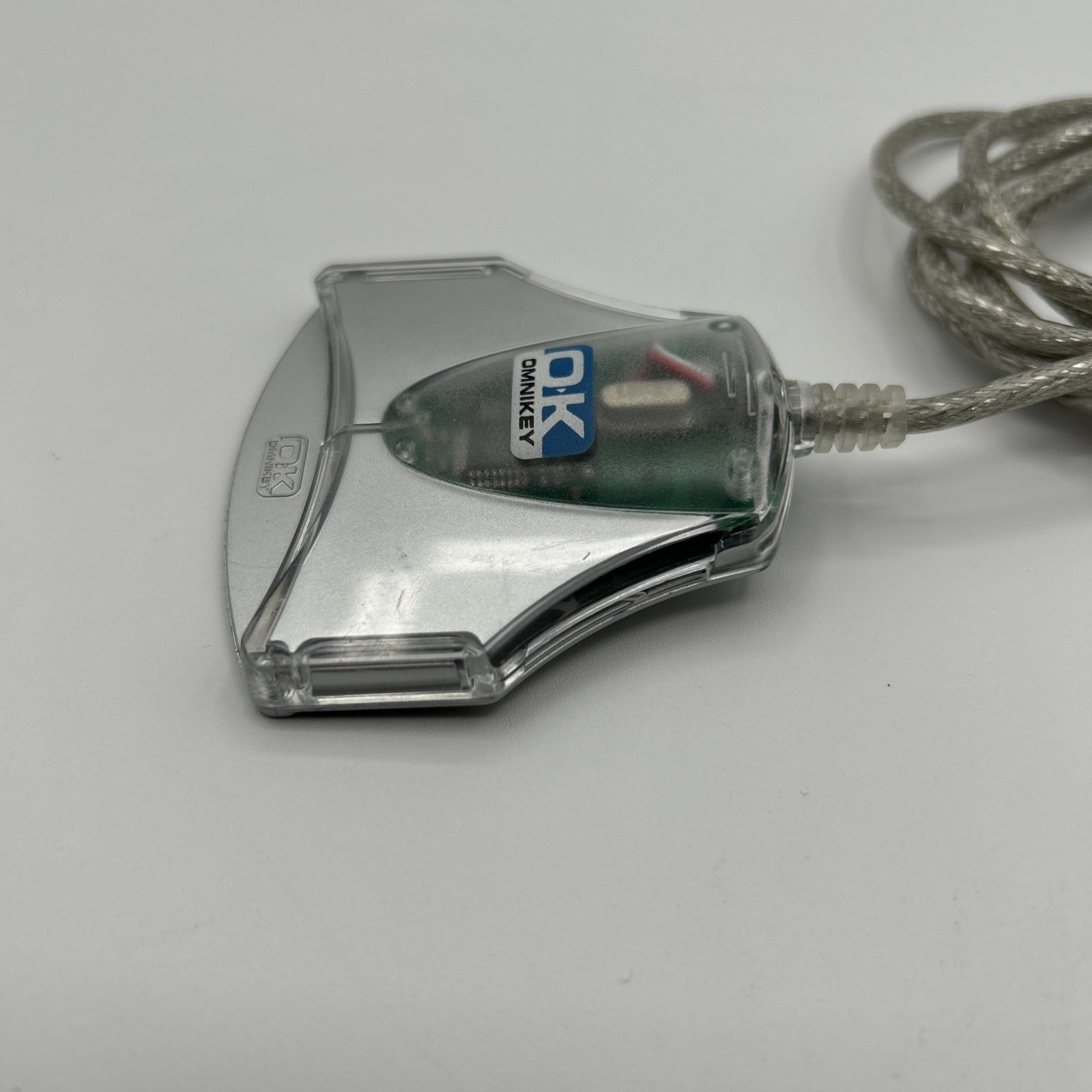 OMNIKEY 3021 USB Smart Card Reader for Secure Access and Transactions