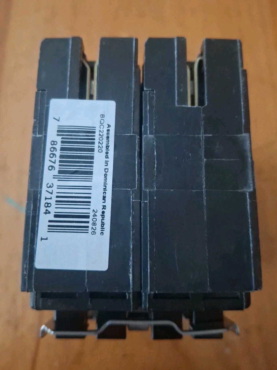 Eaton BQC220220 20A/20A 2-Pole Quadplex Tandem Plug-In Breaker