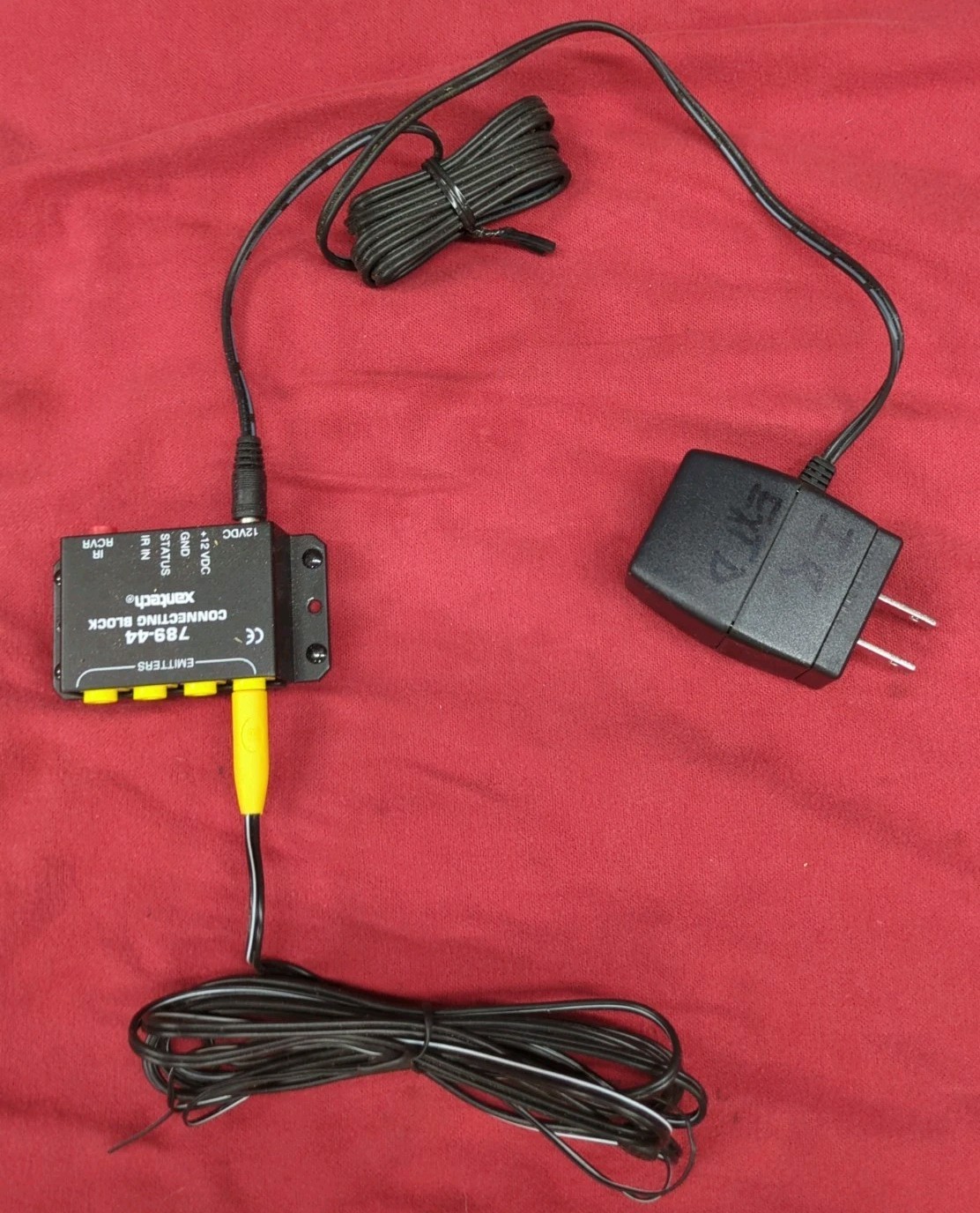 Xantech 789-44 Connecting Block w/ Power Supply IR Blaster Emitter Receiver