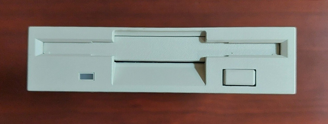 NEW TEAC 3.5" 1.44MB Floppy Disk Drive