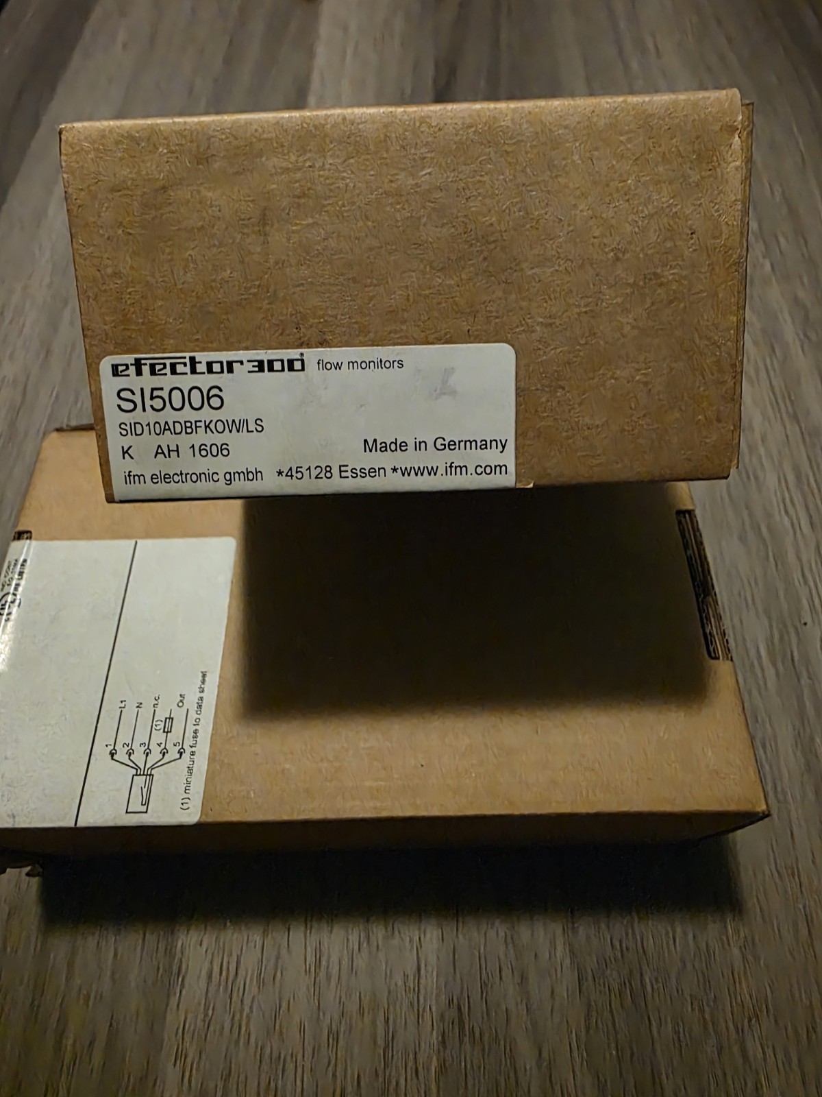EFECTOR IFM SI5006 SID10ADBFKOW/LS Electronic Flow Monitor NEW - FREE SHIPPING
