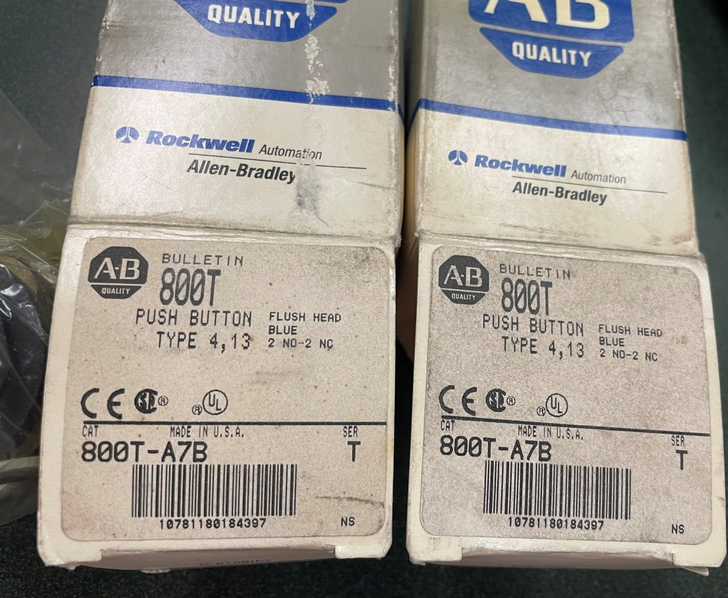 ALLEN BRADLEY 800T-A7B PUSH BUTTON BLUE FLUSH HEAD MOMENTARY SER T (NIB)