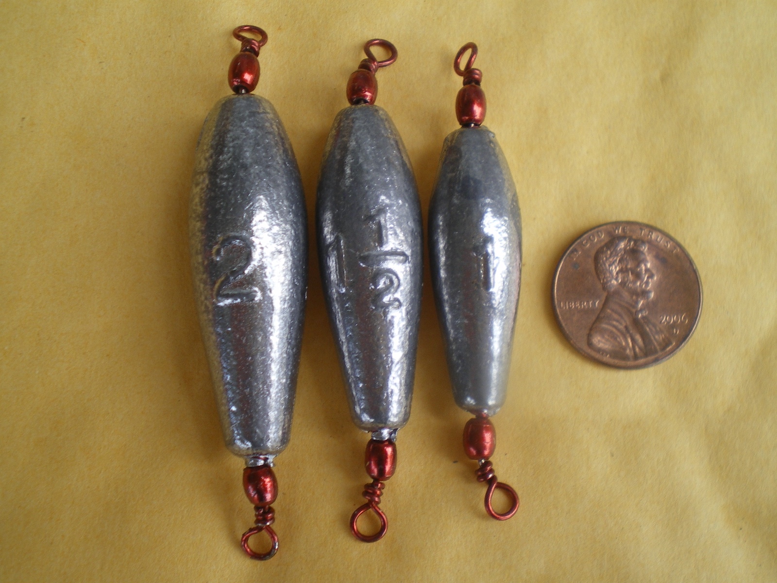 45 TROLLING SINKER W/#7 RED BARREL SWIVEL  2, 1-1/2, 1, OZ. 15 EACH SIZE