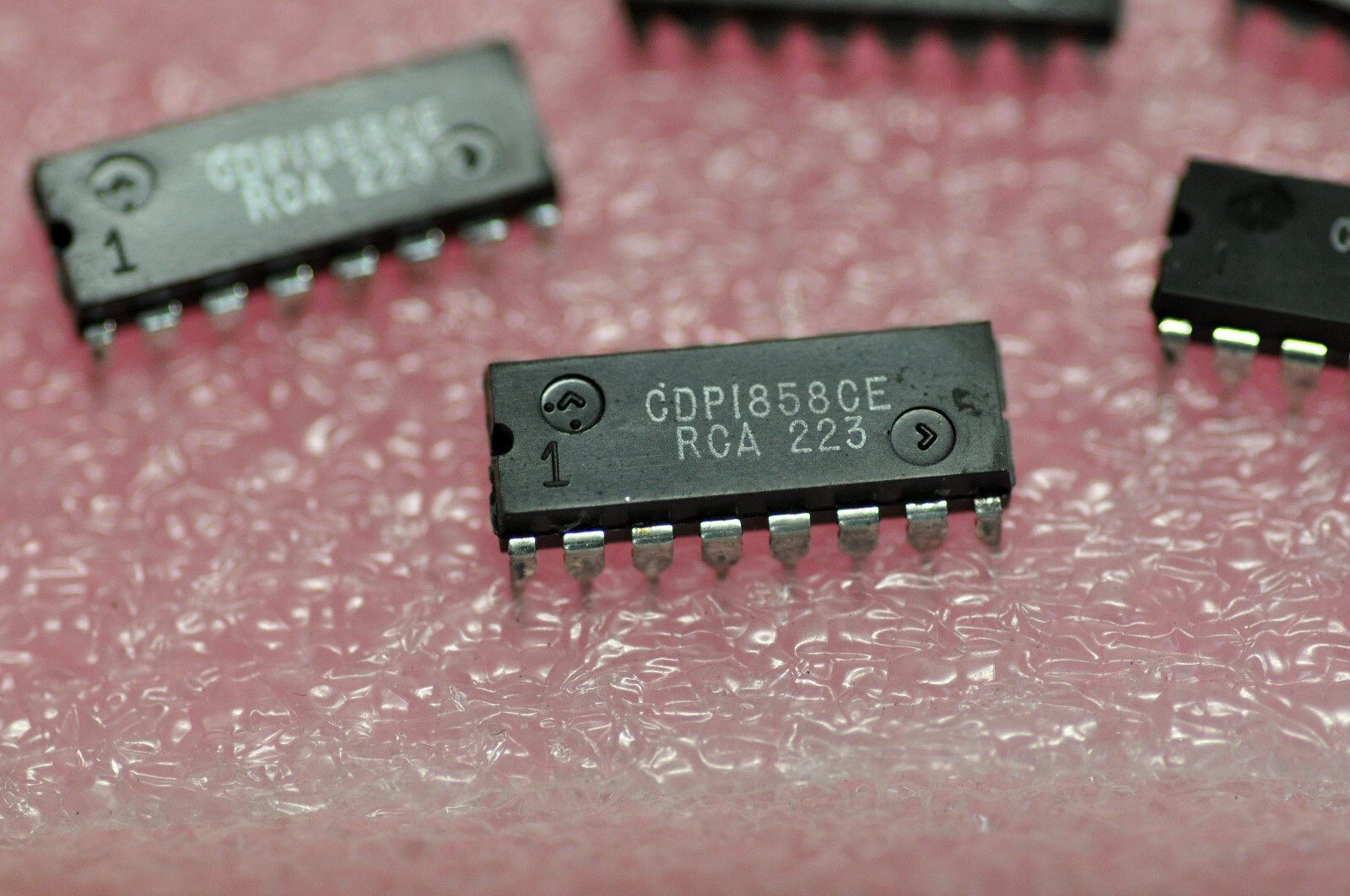 RCA CDP1858CE chips, new, 5 pcs.