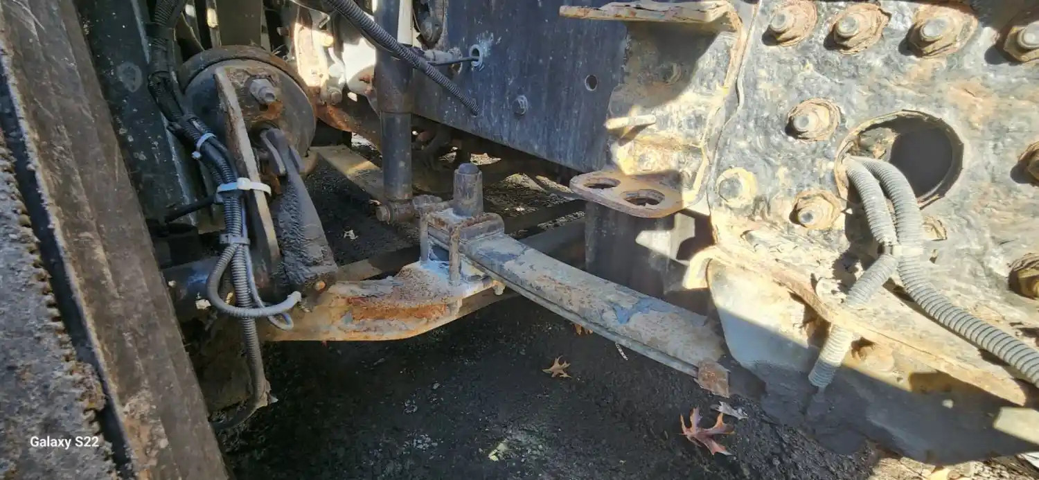 (Used) 2012 Freightliner Cascadia 113, FRONT LEAF SPRINGS Front Leaf & Springs