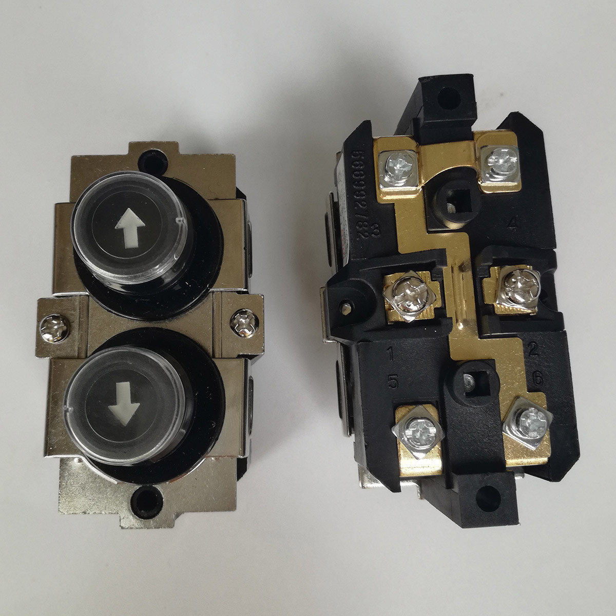 1PC LA137 Waterproof Electric Crane Pushbutton Switches Industrial Hoist Switch