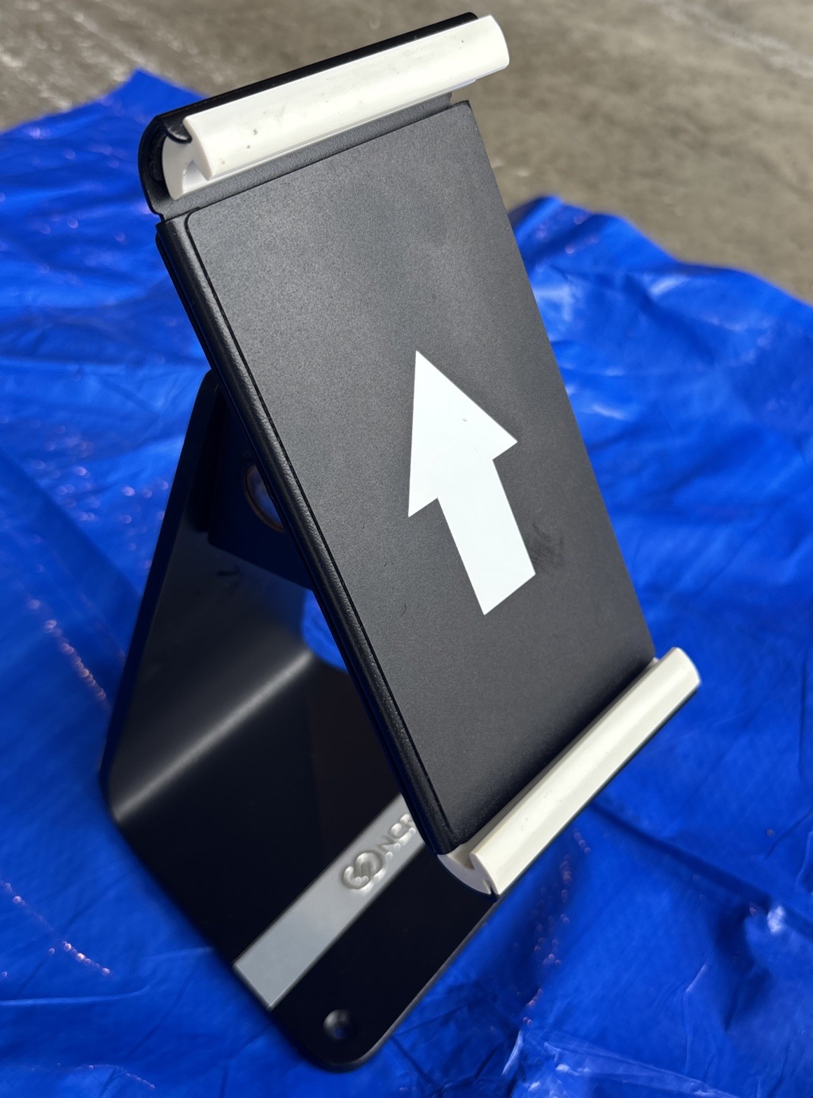 POS System NCR Silver Point of Sale IPAD or TABLET Magnetic Stand Black Silver