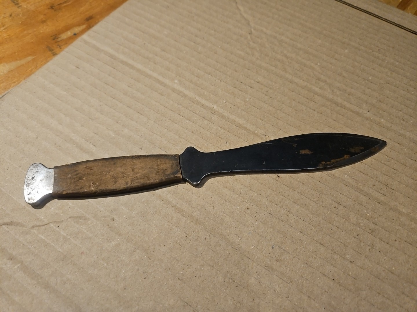 Pair Of Colonial Throwing Knives