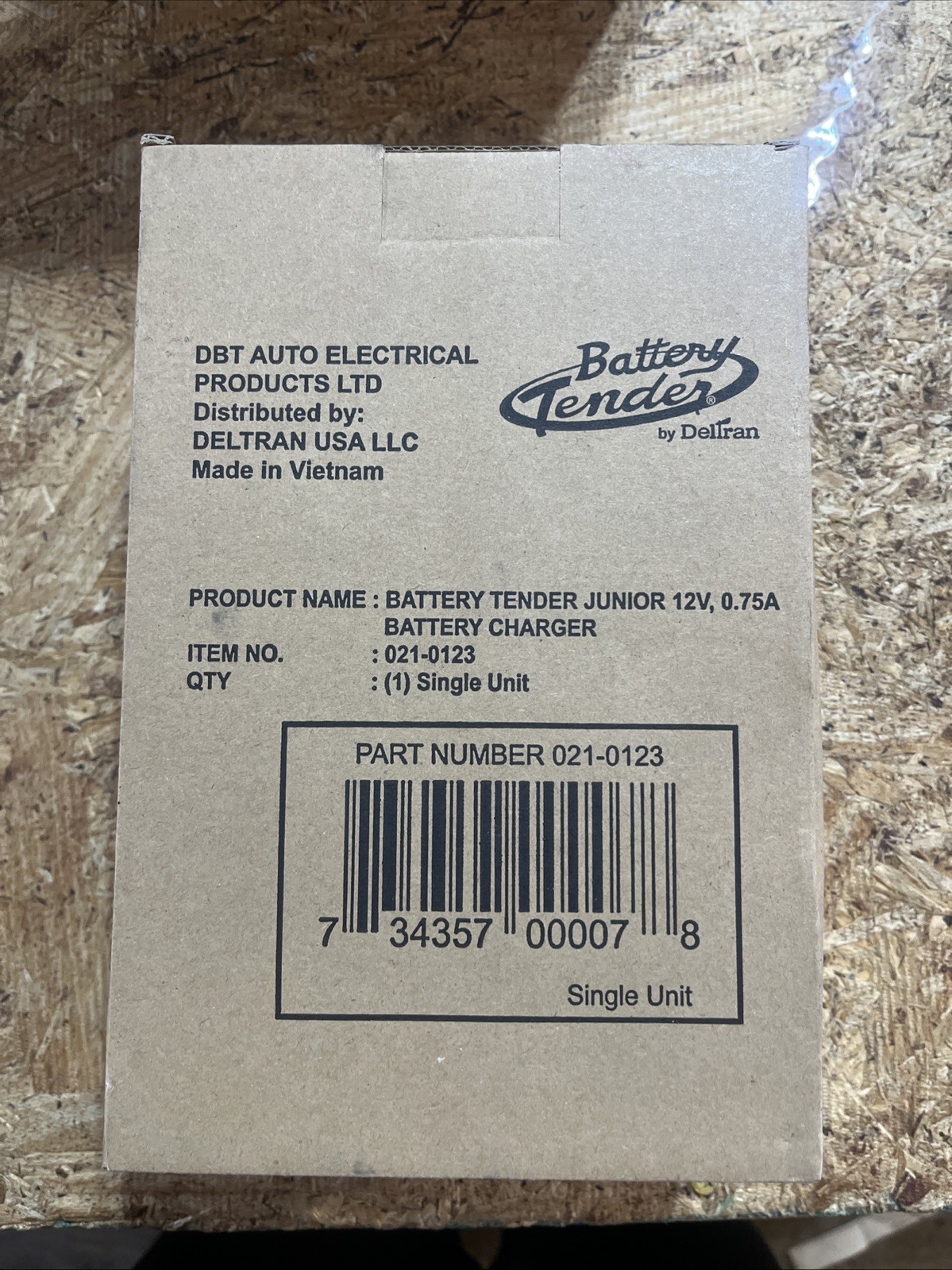 Battery Tender Junior 12V - 750mA Battery Charger and Maintainer - 021-0123